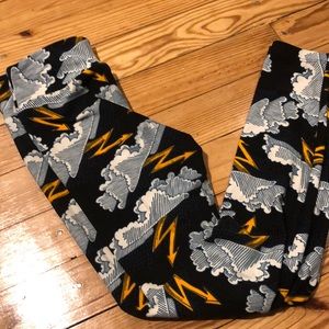 Lularoe storm leggings
